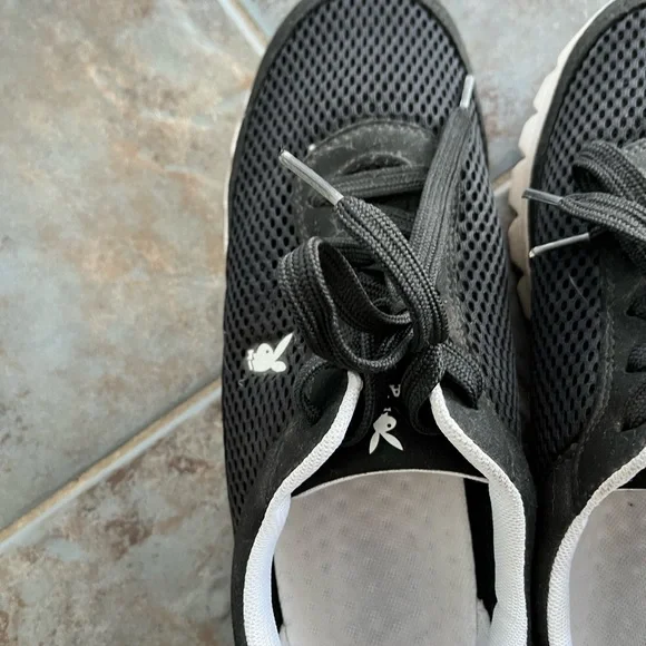 Playboy Runners - Picture 3 of 6